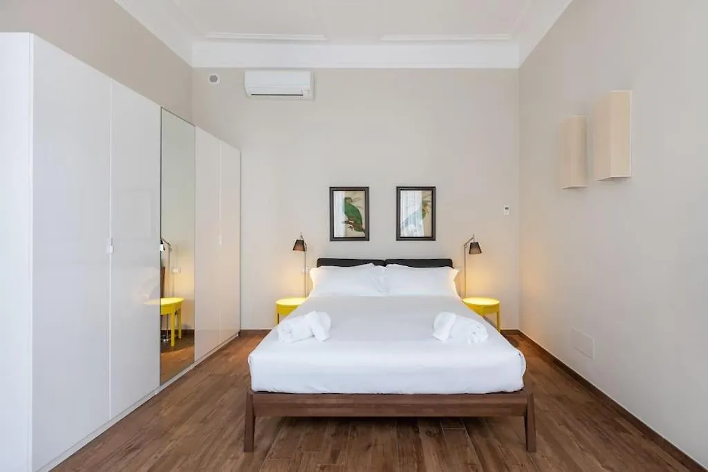 Crocetta Boheme Bilocale I Piano - Mirable Pm Apartment Milan 0*,  Italy